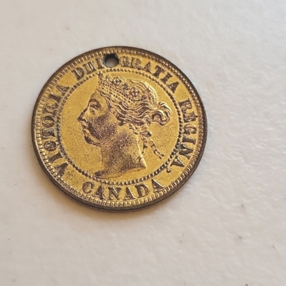 Love Token on Canada Coin Pendant Charm w Initials G.H. - Picture 2 of 2
